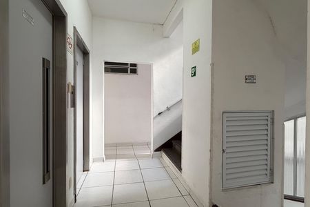 Área comum de apartamento para alugar com 1 quarto, 40m² em Embaré, Santos