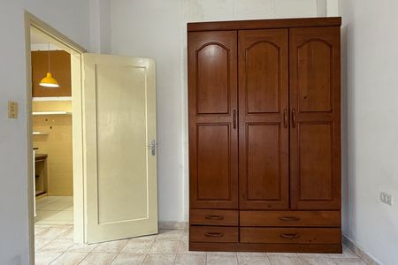 Quarto de apartamento para alugar com 1 quarto, 40m² em Embaré, Santos