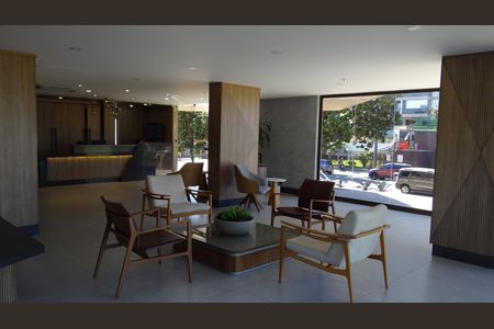 Hall de entrada de apartamento para alugar com 1 quarto, 65m² em Barra da Tijuca, Rio de Janeiro