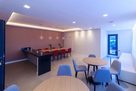 Apartamento para alugar com 34m², 1 quarto e sem vagaSalão de Festas