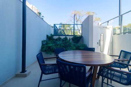 Apartamento para alugar com 34m², 1 quarto e sem vagaSalão de Festas