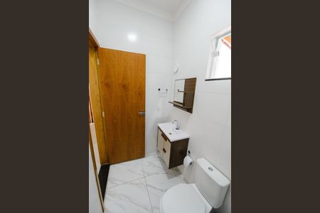 Casa para alugar com 100m², 2 quartos e 2 vagas Casa para alugar com 100m², 2 quartos e 2 vagasBanheiro Social