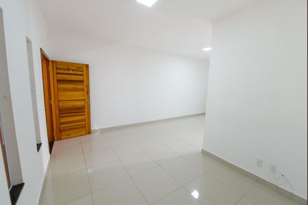 Sala de casa para alugar com 2 quartos, 100m² em Piracangaguá, Taubaté