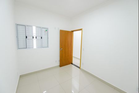 Casa para alugar com 100m², 2 quartos e 2 vagas Casa para alugar com 100m², 2 quartos e 2 vagasQuarto