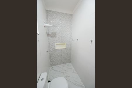 Casa para alugar com 100m², 2 quartos e 2 vagas Casa para alugar com 100m², 2 quartos e 2 vagasBanheiro Social