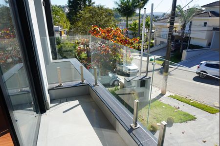 Casa de condomínio para alugar com 300m², 4 quartos e 4 vagasSacada