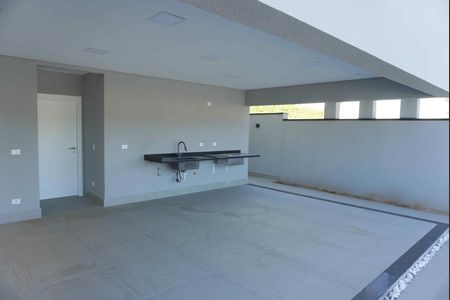 Casa de condomínio para alugar com 300m², 4 quartos e 4 vagasÁrea Externa