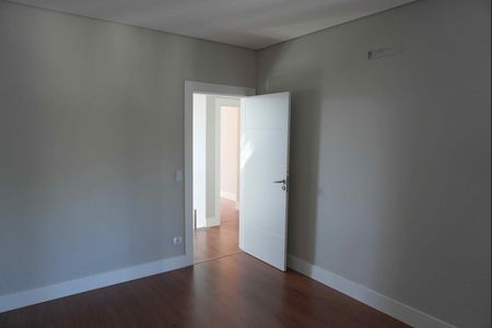 Casa de condomínio para alugar com 300m², 4 quartos e 4 vagasSuite 3