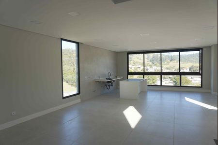 Sala de casa de condomínio para alugar com 4 quartos, 300m² em Suru, Barueri