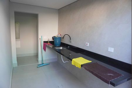 Casa de condomínio para alugar com 300m², 4 quartos e 4 vagasÁrea de Serviço