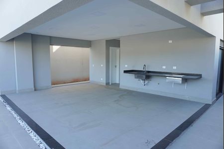 Casa de condomínio para alugar com 300m², 4 quartos e 4 vagasÁrea Externa