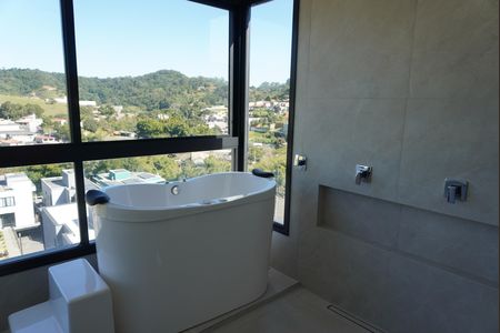 Casa de condomínio para alugar com 300m², 4 quartos e 4 vagasBanheiro da Suíte 3