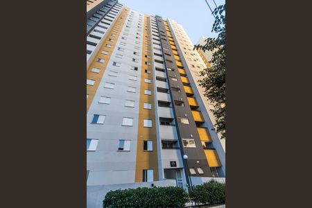 Fachada do bloco de apartamento para alugar com 3 quartos, 72m² em Jardim Maria Helena, Barueri