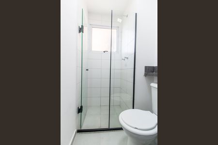 Apartamento à venda com 72m², 3 quartos e 2 vagas Apartamento à venda com 72m², 3 quartos e 2 vagasBanheiro da Suíte