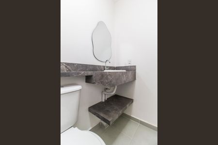 Apartamento à venda com 72m², 3 quartos e 2 vagas Apartamento à venda com 72m², 3 quartos e 2 vagasBanheiro da Suíte