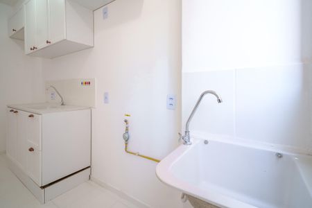 Apartamento para alugar com 42m², 2 quartos e sem vaga Apartamento para alugar com 42m², 2 quartos e sem vagaÁrea de Serviço