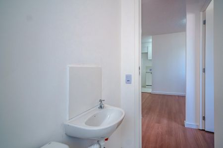 Apartamento para alugar com 42m², 2 quartos e sem vaga Apartamento para alugar com 42m², 2 quartos e sem vagaBanheiro