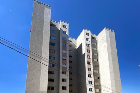 Fachada de apartamento para alugar com 2 quartos, 46m² em Maria da Conceicao, Contagem