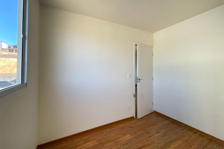 Quarto 1 de apartamento para alugar com 2 quartos, 46m² em Maria da Conceicao, Contagem