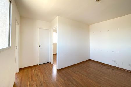 Sala de apartamento para alugar com 2 quartos, 46m² em Maria da Conceicao, Contagem