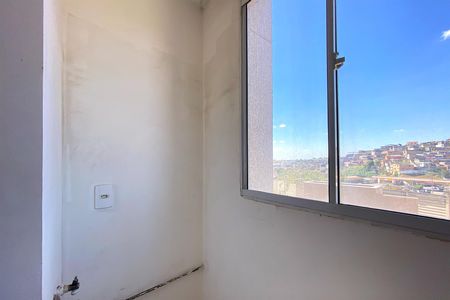 Área de Serviço de apartamento para alugar com 2 quartos, 46m² em Maria da Conceicao, Contagem