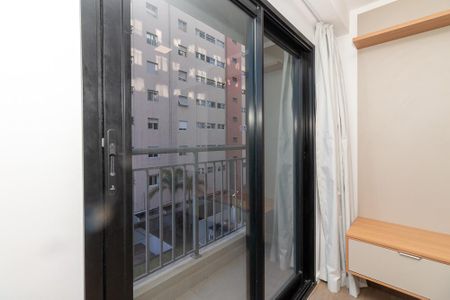 Studio para alugar com 25m², 1 quarto e sem vaga Studio para alugar com 25m², 1 quarto e sem vagaVaranda