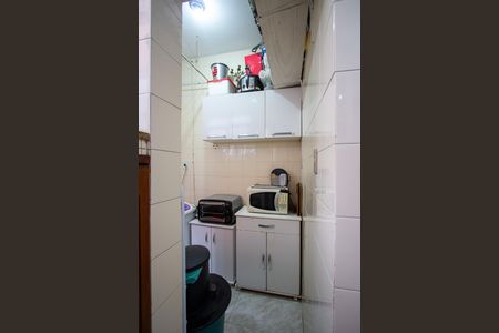 Área de Serviço de apartamento para alugar com 1 quarto, 60m² em Venda da Cruz, São Gonçalo