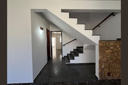 Sala de casa para alugar com 3 quartos, 209m² em Taquara, Rio de Janeiro