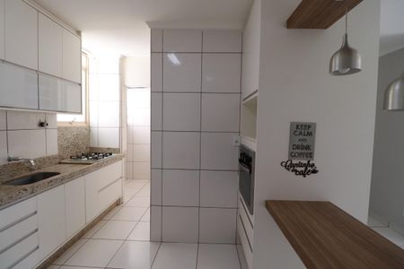 Apartamento para alugar com 77m², 3 quartos e 1 vagaCozinha 