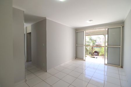 Apartamento para alugar com 77m², 3 quartos e 1 vagaSala