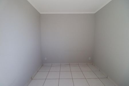Apartamento para alugar com 77m², 3 quartos e 1 vagaSuite 