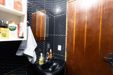 Banheiero de casa para alugar com 1 quarto, 75m² em Jardim Flor de Maio, São Paulo
