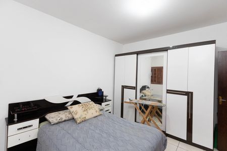 Quarto de casa para alugar com 1 quarto, 75m² em Jardim Flor de Maio, São Paulo