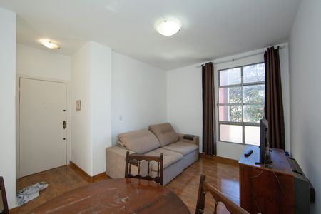 SALA de apartamento para alugar com 3 quartos, 70m² em Padre Eustáquio, Belo Horizonte