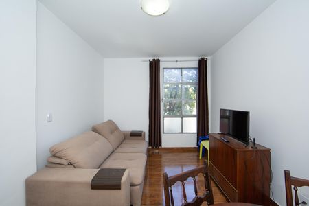 SALA de apartamento para alugar com 3 quartos, 70m² em Padre Eustáquio, Belo Horizonte