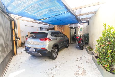 garagem de casa à venda com 2 quartos, 130m² em Vila São Silvestre (zona Leste), São Paulo