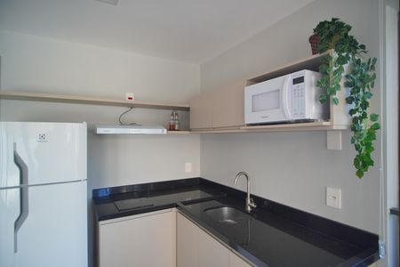 Cozinha de kitnet/studio para alugar com 1 quarto, 69m² em Auxiliadora, Porto Alegre