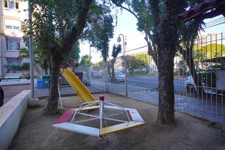 Apartamento à venda com 65m², 2 quartos e 1 vaga Apartamento à venda com 65m², 2 quartos e 1 vagaÁrea comum - Playground