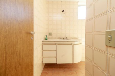 Apartamento à venda com 85m², 2 quartos e 1 vaga Apartamento à venda com 85m², 2 quartos e 1 vagaSuíte - Banheiro