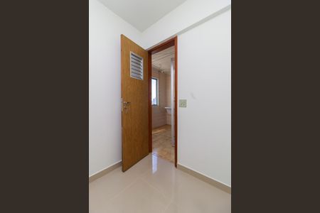 Apartamento à venda com 85m², 2 quartos e 1 vaga Apartamento à venda com 85m², 2 quartos e 1 vagaÁrea de Serviço - Quarto