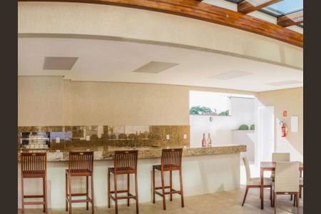 Apartamento à venda com 166m², 3 quartos e 4 vagas Apartamento à venda com 166m², 3 quartos e 4 vagasÁrea externa