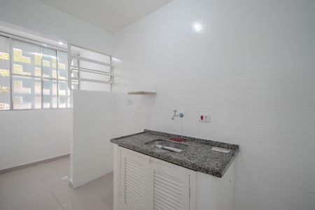Cozinha e Área de Serviço de apartamento para alugar com 1 quarto, 50m² em Bela Vista, São Paulo