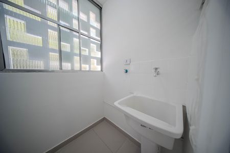 Cozinha e Área de Serviço de apartamento para alugar com 1 quarto, 50m² em Bela Vista, São Paulo