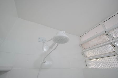 Banheiro de apartamento para alugar com 1 quarto, 50m² em Bela Vista, São Paulo