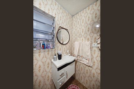 Casa à venda com 87m², 2 quartos e 3 vagas Casa à venda com 87m², 2 quartos e 3 vagasBanheiro