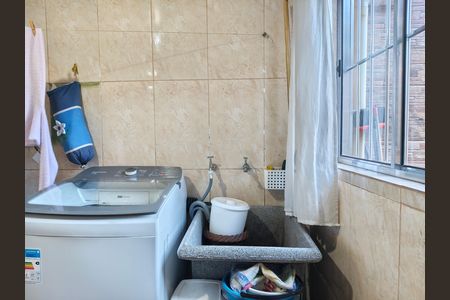 Casa à venda com 87m², 2 quartos e 3 vagas Casa à venda com 87m², 2 quartos e 3 vagasÁrea de Serviço