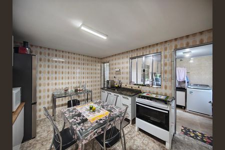 Casa à venda com 87m², 2 quartos e 3 vagas Casa à venda com 87m², 2 quartos e 3 vagasCozinha