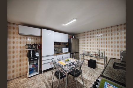 Casa à venda com 87m², 2 quartos e 3 vagas Casa à venda com 87m², 2 quartos e 3 vagasCozinha