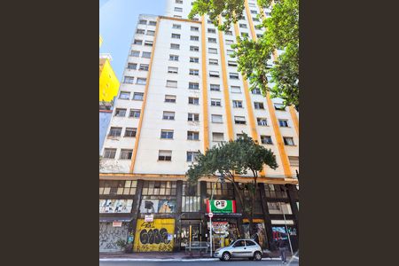 Fachada do Prédio de apartamento para alugar com 1 quarto, 77m² em Santa Ifigênia, São Paulo