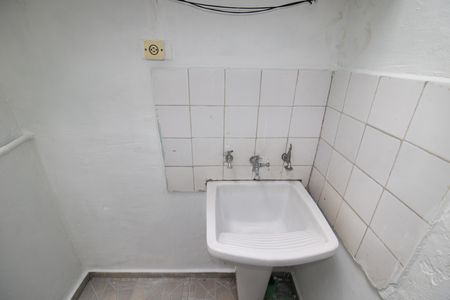 Área de Serviço de casa para alugar com 1 quarto, 100m² em Vila Prado, São Paulo
